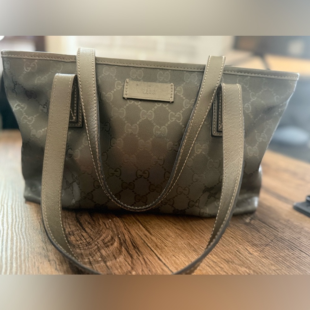 Gucci Metallic Gray Imprime Tote